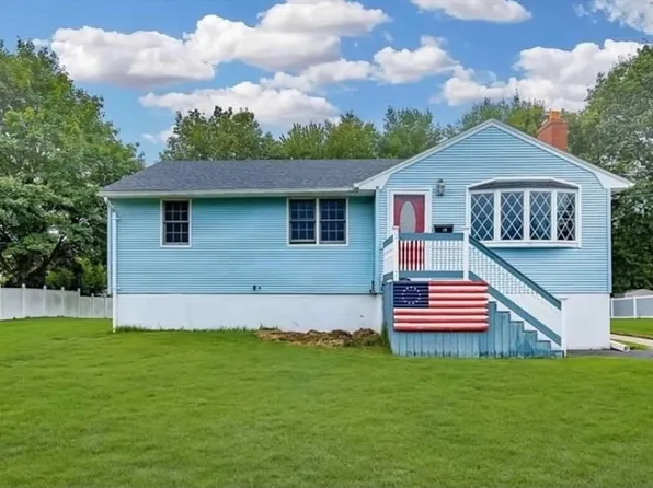 18 Dana Rd, Peabody, MA 01960