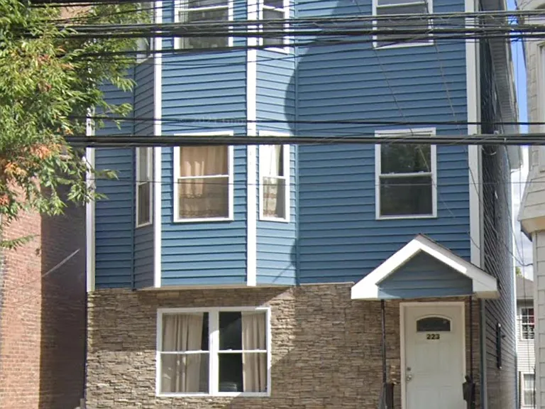 223 Clifton Ave #4 — Photo 3