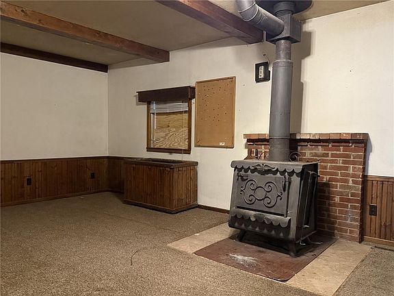 4th image of 2501 Harris Ave