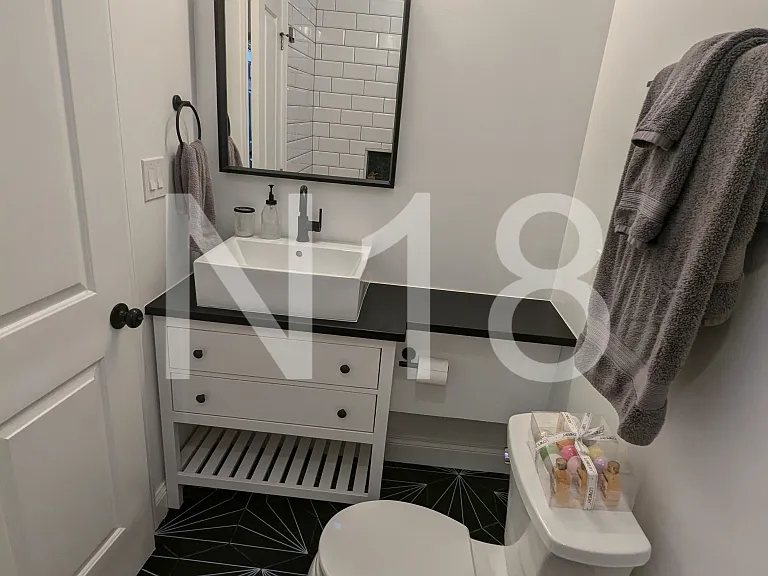 Second full bathroom with walk-in shower