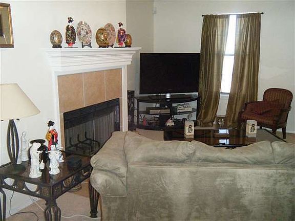 4th image of 2511 Orchard Ave