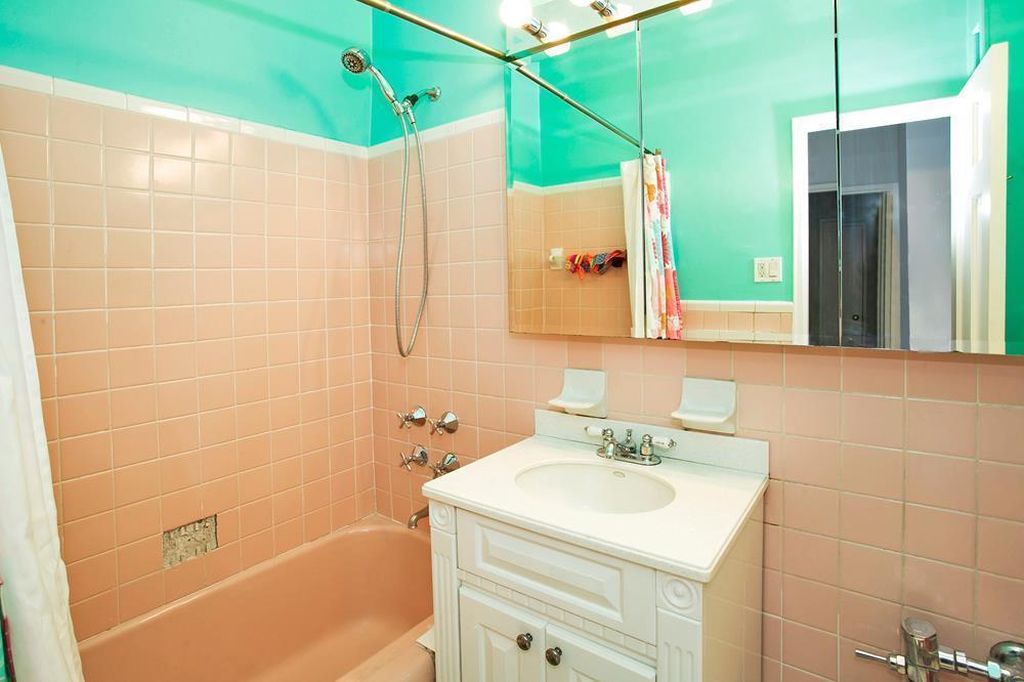 4 Bed 2 Bath Property, New York • 1,700 Sq Ft