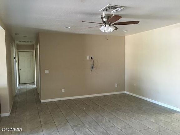 4th image of 2553 E Wier Ave