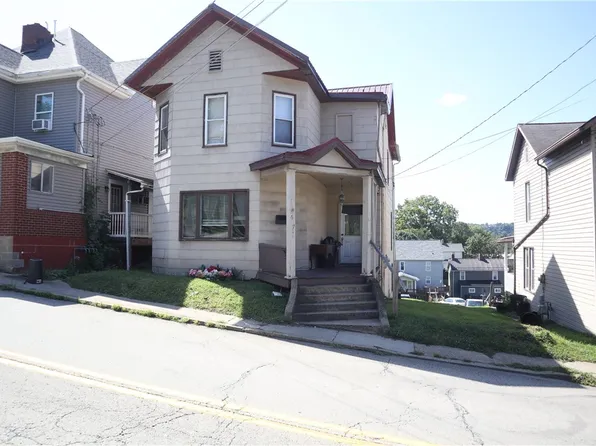 627 Wood St, California, PA 15419