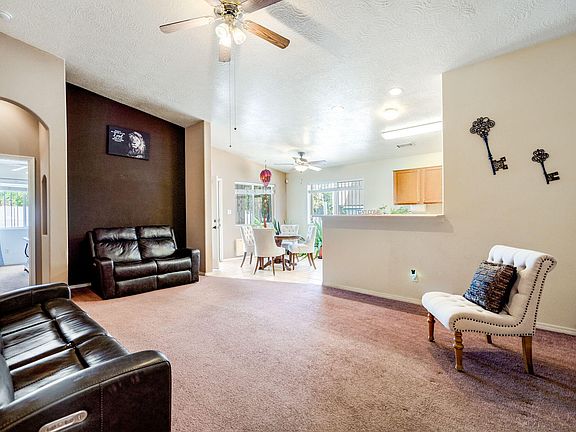 3rd image of 6815 Calle Cielo SW