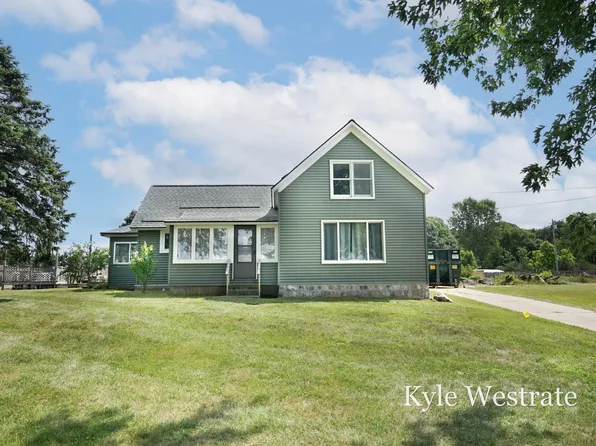 13094 Sparta Ave, Kent City, MI 49330