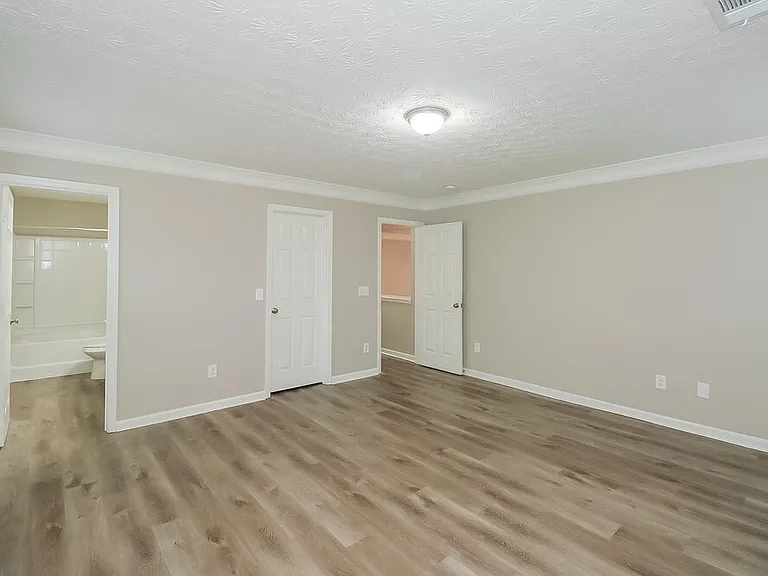 5616 Sable Way — Photo 9