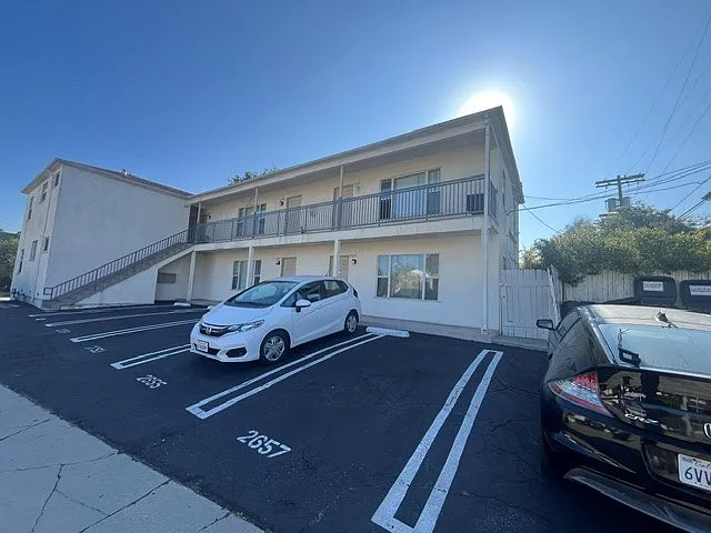 2651 La Cienega Ave.