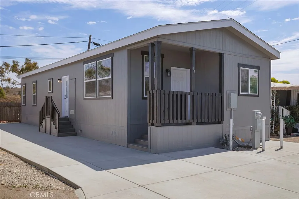 3 bed, 1120 sqft, $3,800 — Photo 4