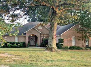 1912 Hyde Park Cv, Paragould, AR 72450
