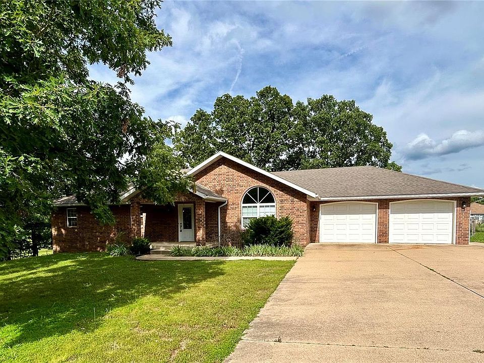2nd image of 21164 Larson Rd