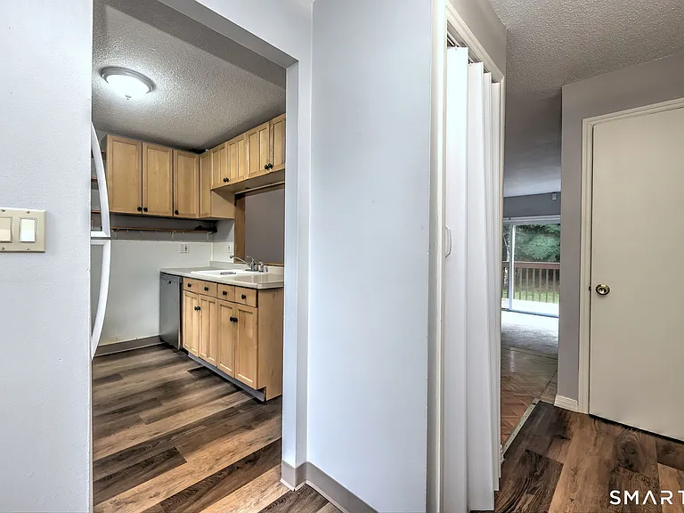 29 Anton Rd #D — Photo 13