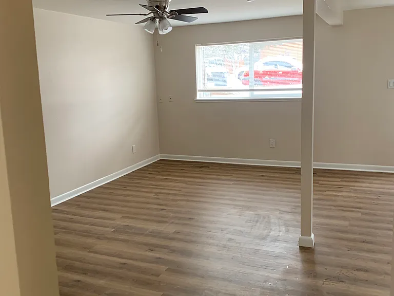 1108 Alford St — Photo 3