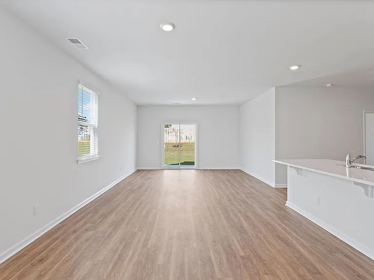 105 Mesa Ln — Photo 5
