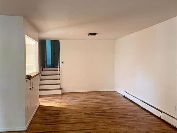 4th image of 1253 E 72nd St Floor 2