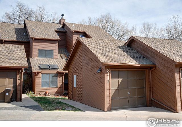 3112 Bell Dr