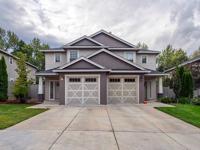 3860 Creek View Dr, Medford, OR, 97504