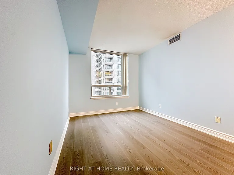 35 Empress Ave #2108 — Photo 4