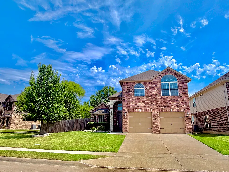 1701 Creosote Dr