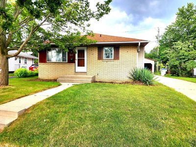 1462 West Granada STREET, Milwaukee, WI, 53221