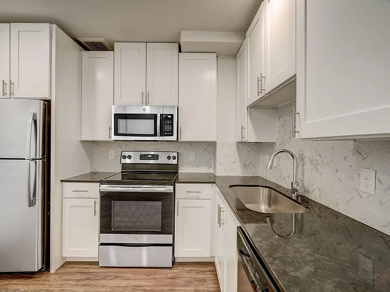 Residences at Saltillo — Photo 39