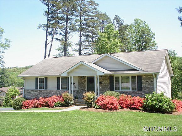 1st image of 55 Greg Ct