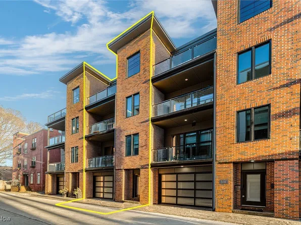 3109 Vine Ct, Cleveland, OH 44113