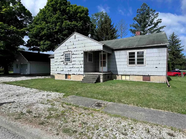 316 S 2nd St, Upland, IN 46989
