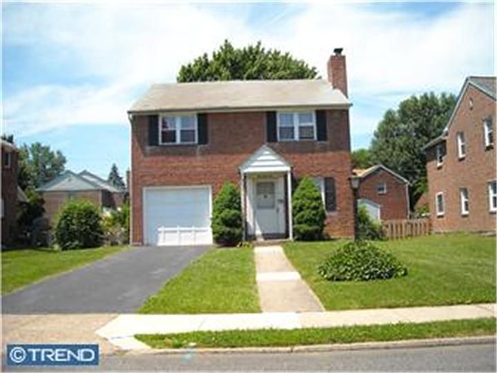 2nd image of 261 Merion Ave