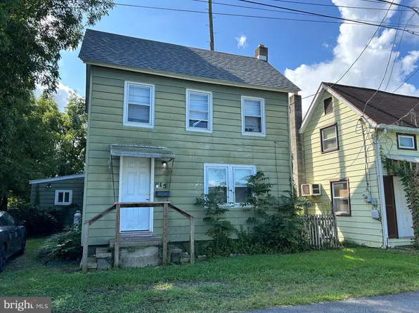 15 E 4th St, Blades, DE 19973