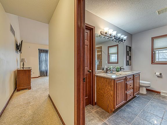 5th image of 3350 Swartz Rd