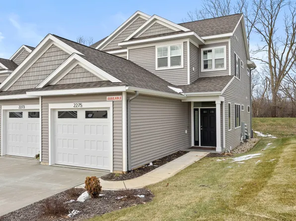 2249 NE Watertown Way, Grand Rapids, MI 49505