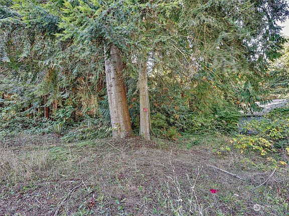 3rd image of 5925 NE Spruce Drive