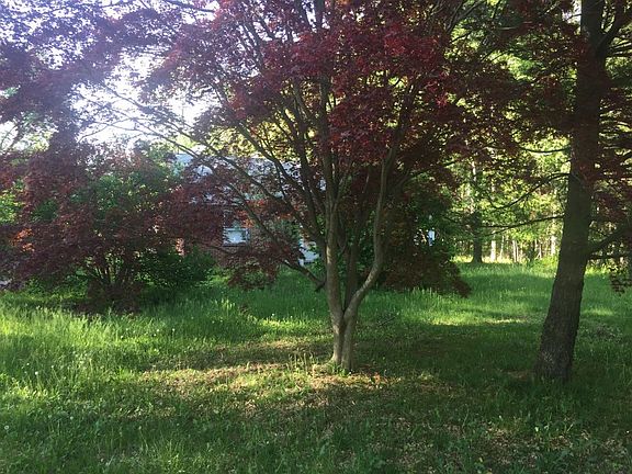 2nd image of 184 Pennsville Auburn Rd