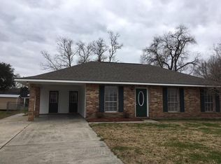 44075 S Paula St, Saint Amant, LA 70774