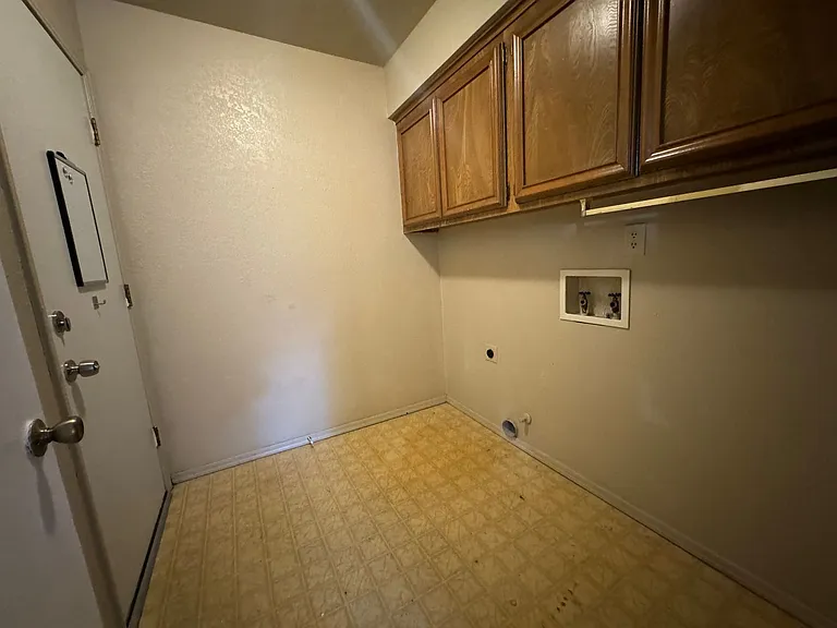 8406 S Gary Ave — Photo 13