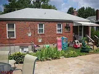 5124 Heege Rd photo 1