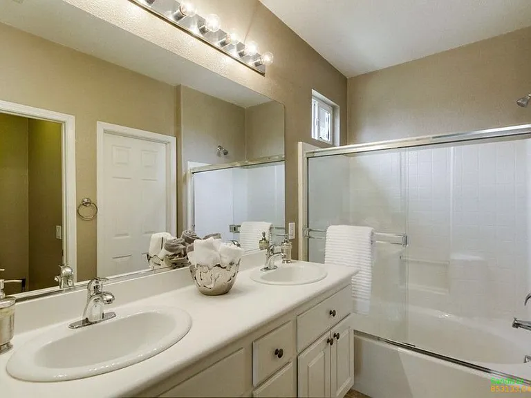 13345 Calle Del Campo #4 — Photo 7