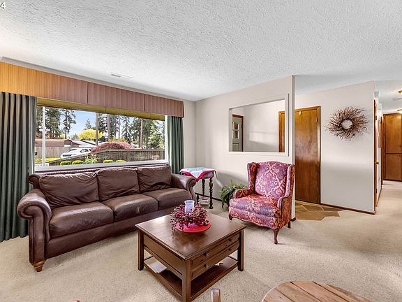 4th image of 3308 NE 127th Ave