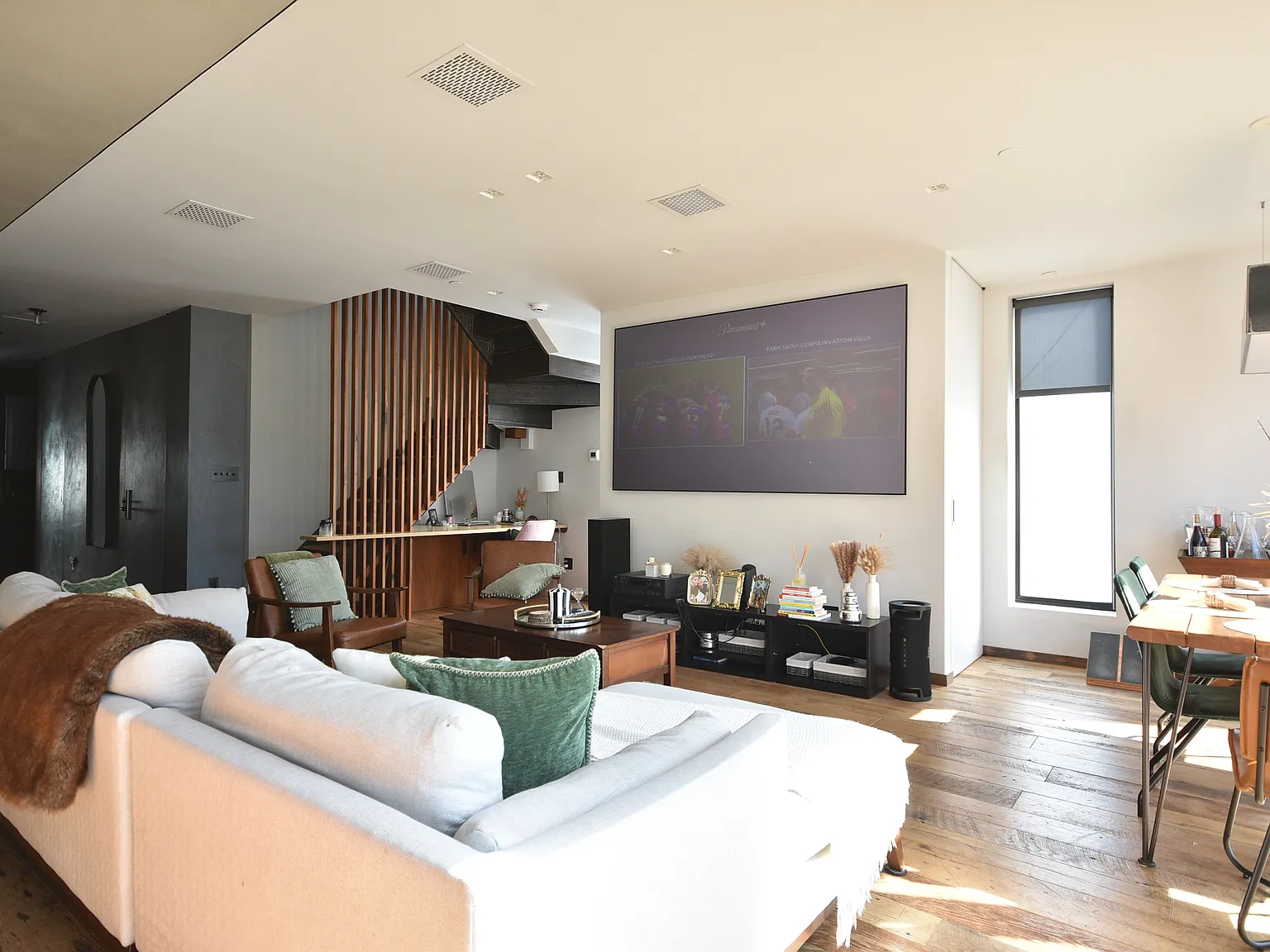 102 Gold Street — Photo 3