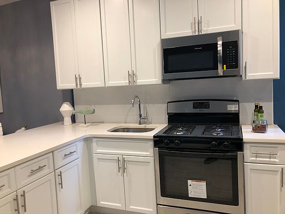 2nd image of 61 Oak St #27E