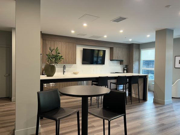 1 bedroom rental in Surrey — photo 24