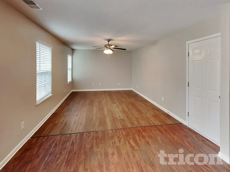 308 Fox Trot Dr — Photo 4