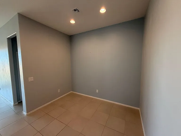 15628 W Smoketree Dr — Photo 7