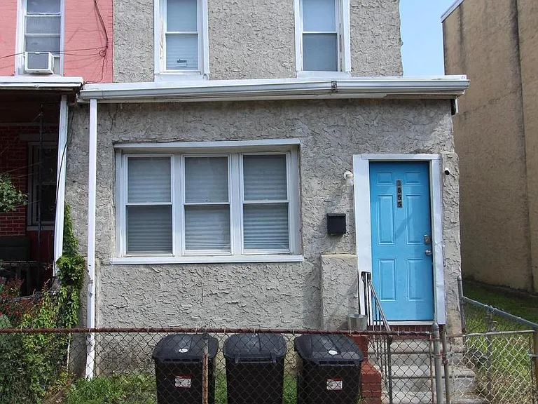 3855 Fairmount Ave — Photo 1