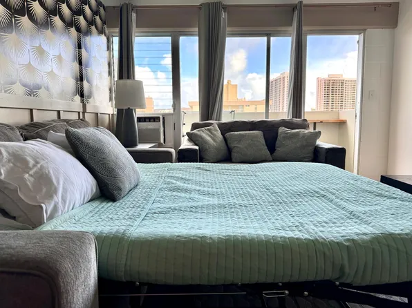 2421 Ala Wai Blvd APT 2005, Honolulu, HI 96815