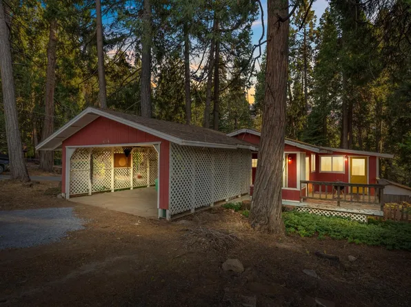 6204 Pine St, Pollock Pines, CA 95726