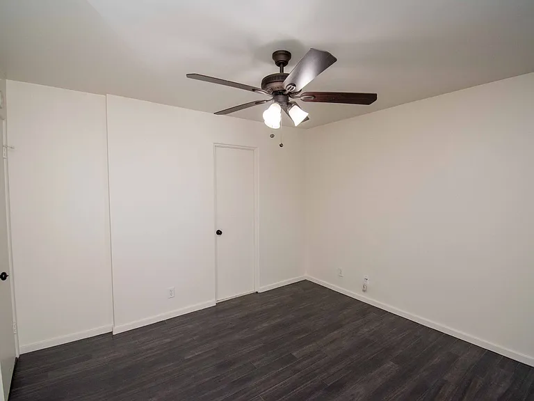 3744 Pershing Ave #4 — Photo 12