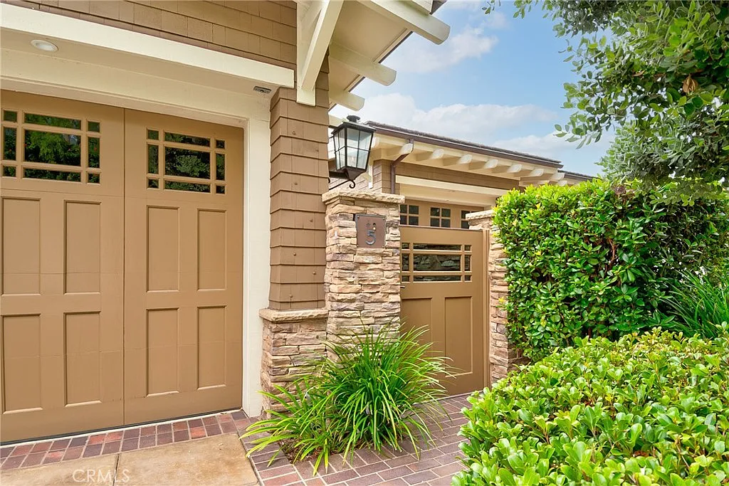 3 bed, 2.5 bath, 2923 sqft, $30,000 — Photo 4
