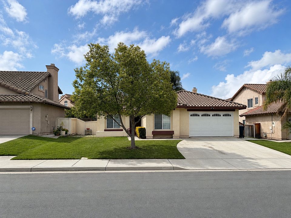 2nd image of 25953 Zorra Ln